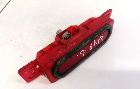 Mazda 626 Third/center stoplight 28661825 286-61825
