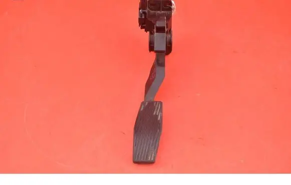 Opel Zafira A Accelerator throttle pedal 0281002298