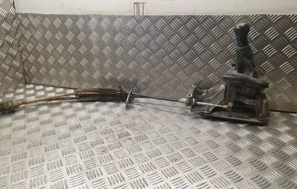 Seat Alhambra (Mk1) Gear shifter/selector 7M3711049C