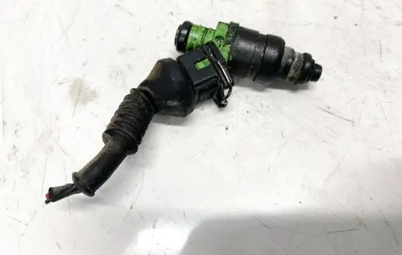 Audi A4 S4 B6 8E 8H Fuel injector 078133551bb