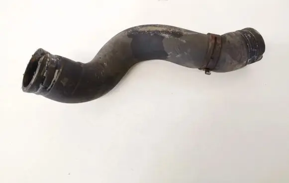 Opel Zafira B Engine coolant pipe/hose 13117573