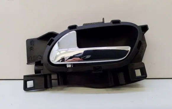 Peugeot 5008 Front door interior handle 9683446877 9683446177