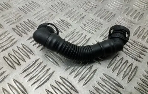 Volkswagen Golf VI Breather hose/pipe 03L103493