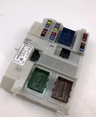 Volvo V70 Central body control module 31327994AA