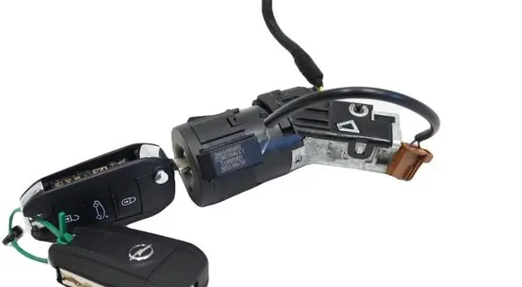 Opel Mokka B Ignition lock