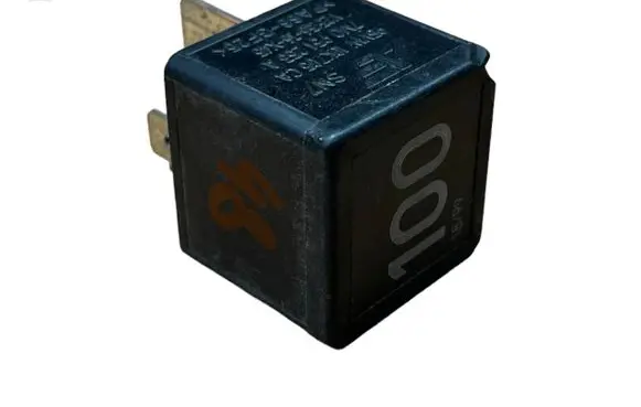 Volkswagen Touran I Other relay 7M0951253A