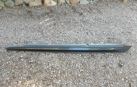 BMW M5 F90 Side skirt front trim 8064743 2447019 11368514