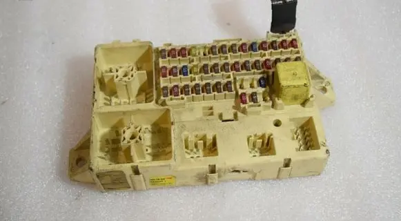 Jaguar S-Type Fuse box set