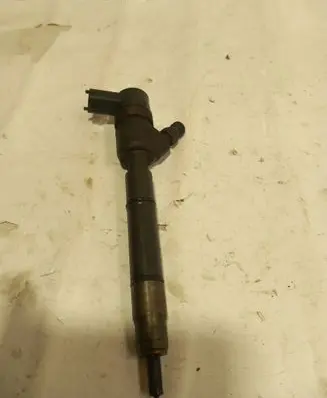 KIA Ceed Fuel injector 338002A900