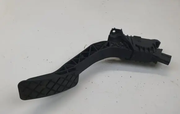 Volkswagen Golf VII Accelerator throttle pedal 6PV010621 5Q2723503D