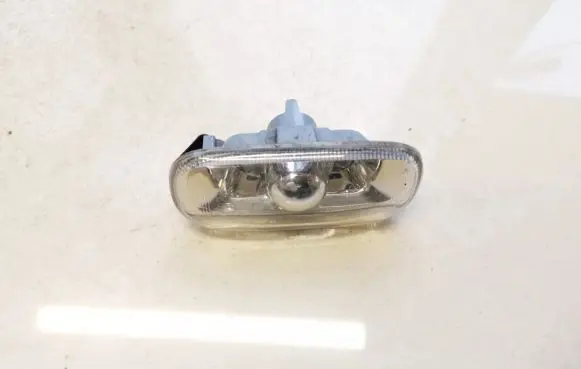 Audi A4 S4 B6 8E 8H Front fender indicator light 8e0949127