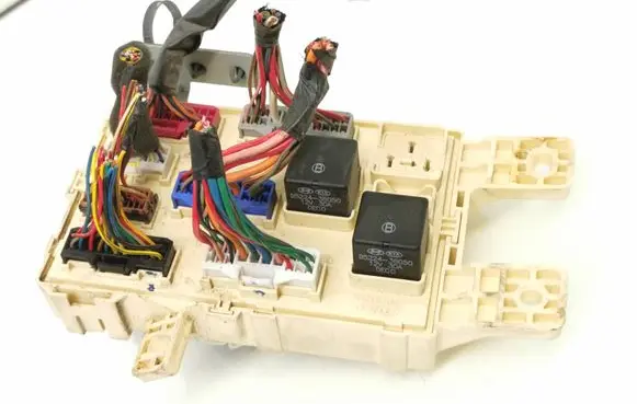 Hyundai H-1, Starex, Satellite Fuse module 919504H031