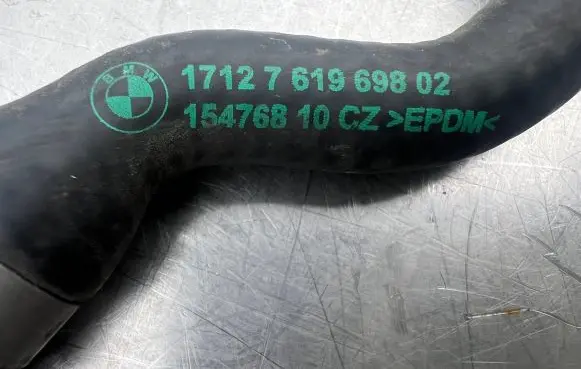 BMW 6 F12 F13 Engine coolant pipe/hose 7619698 15476810