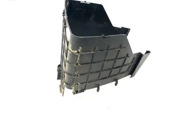 Audi A3 S3 A3 Sportback 8P Battery tray 3C0915335