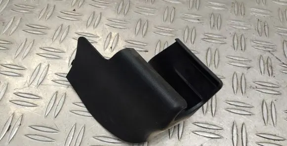 Toyota Avensis T270 Front driver seat rail trim 7215805050