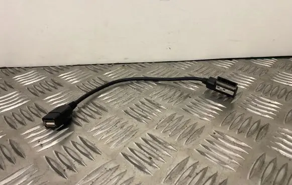 Audi A6 S6 C7 4G USB socket connector 5N0035558