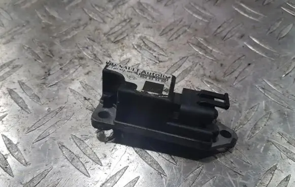 Renault Scenic I Airbag deployment crash/impact sensor 7700429426
