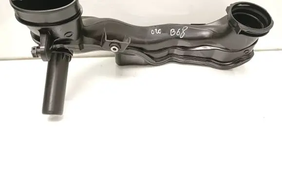 Volvo V40 Air intake duct part 31370135