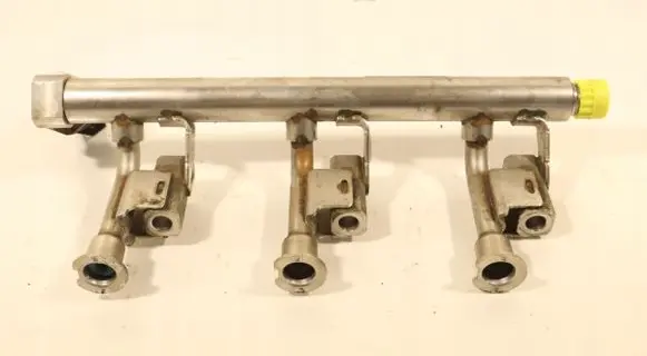 Ford Focus Fuel main line pipe DM5G9H487AB
