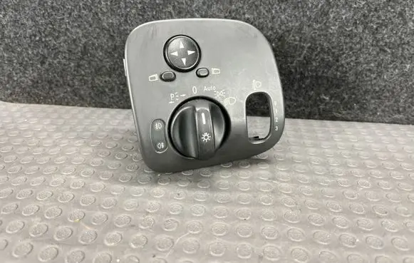 Mercedes-Benz C W203 Light switch A2035450604