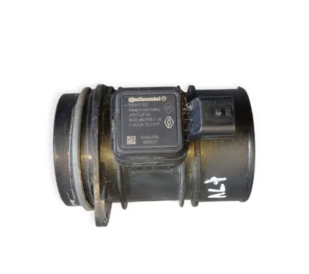 Renault Clio III Mass air flow meter 8200682558