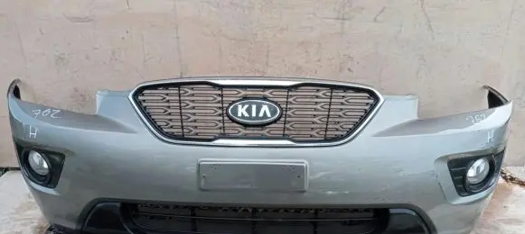 KIA Carens III Front bumper