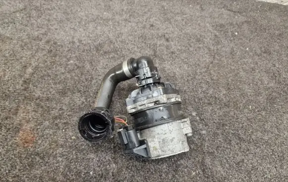 Mercedes-Benz S W222 Electric auxiliary coolant/water pump A0005001986