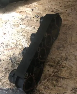 Volkswagen PASSAT B5.5 Intake manifold 06B133200D