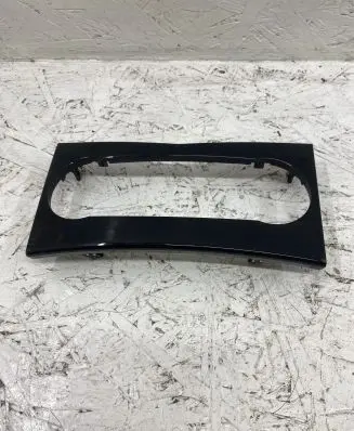 Mercedes-Benz C W204 Climate control/heater control trim A2046800390
