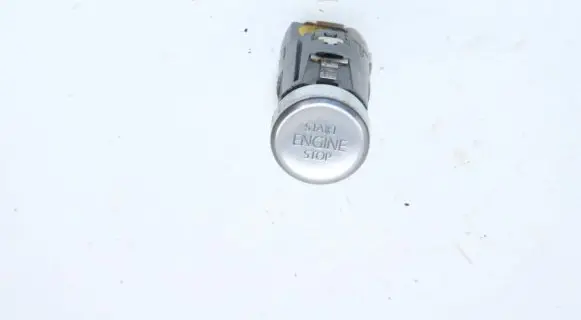 Volkswagen PASSAT B8 Engine start stop button switch