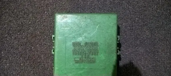 Toyota Corolla E90 Other control units/modules 8598012030 85980-12030