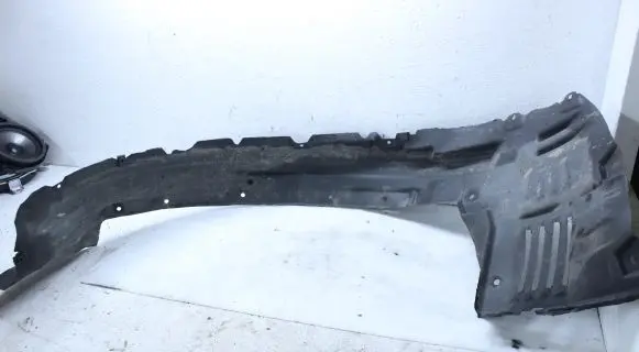 Mitsubishi Pajero Front wheel arch liner splash guards