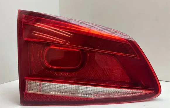 Volkswagen PASSAT B7 Tailgate rear/tail lights 3AF945093C
