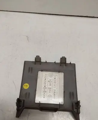 Volkswagen Transporter - Caravelle T5 Fuse box cover 7H1857151