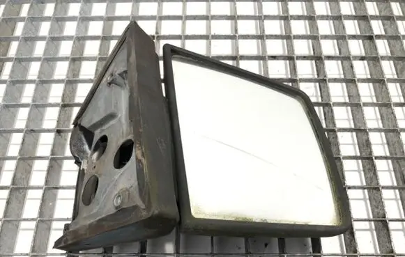 Renault Trafic I Front door electric wing mirror