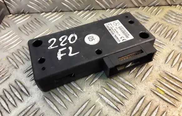 Mercedes-Benz S W220 Phone control unit/module 2038202585 A2038202585