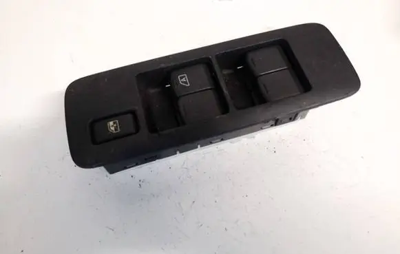 Nissan Qashqai Electric window control switch 25401bb65a