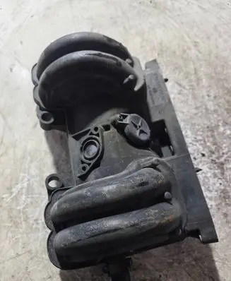 Volkswagen Polo III 6N 6N2 6NF Intake manifold 030129711BP