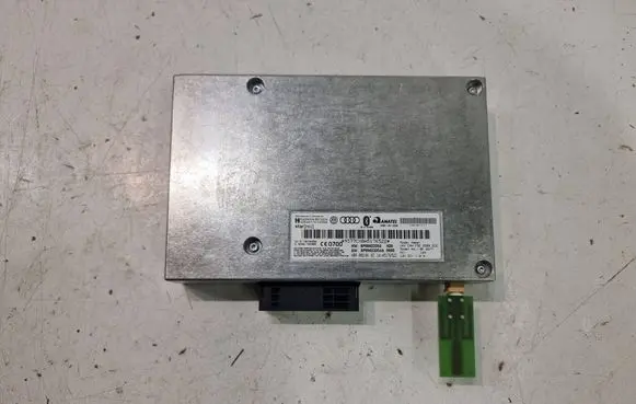 Audi A3 S3 8P Bluetooth control unit module 8P0862335S 0900003390 8P0862335AA