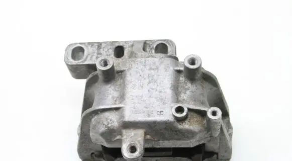 Volkswagen PASSAT B6 Engine mount bracket 1KO199262