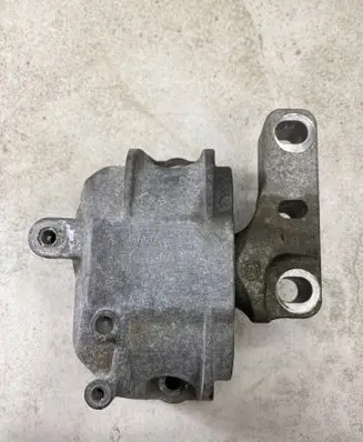 Volkswagen Golf V Engine mount bracket 1K0199262AL