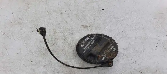 Hyundai ix20 Fuel tank filler cap NOCODE
