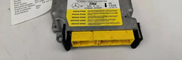 Mercedes-Benz A W169 Airbag control unit/module A1698201326AIRBAG