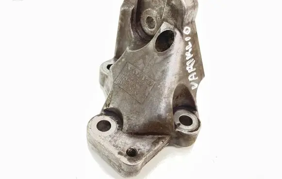 Volvo S60 Engine mounting bracket 307415674