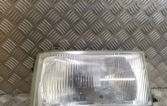 Volkswagen Transporter - Caravelle T4 Headlight/headlamp 0244437