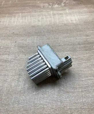 Mini One - Cooper R50 - 53 Heater blower motor/fan resistor W964253H 5DS006467