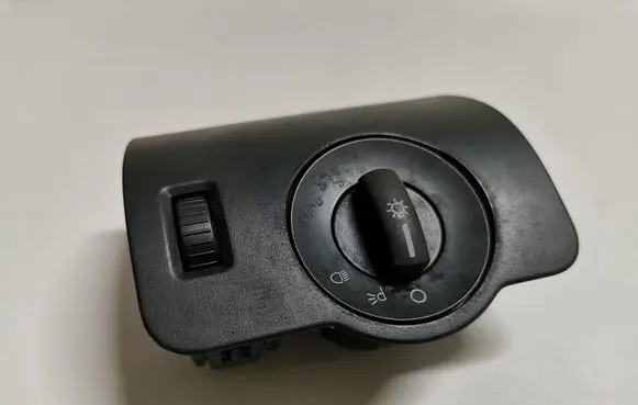 Ford Mustang V Light switch AE5T13D061AA AR3313D168