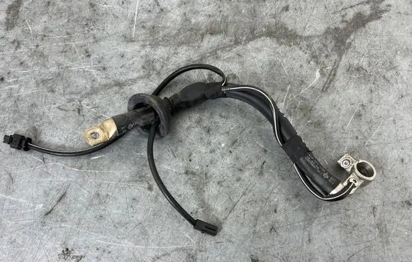 Audi Q7 4L Positive cable (battery) 4L0971225E