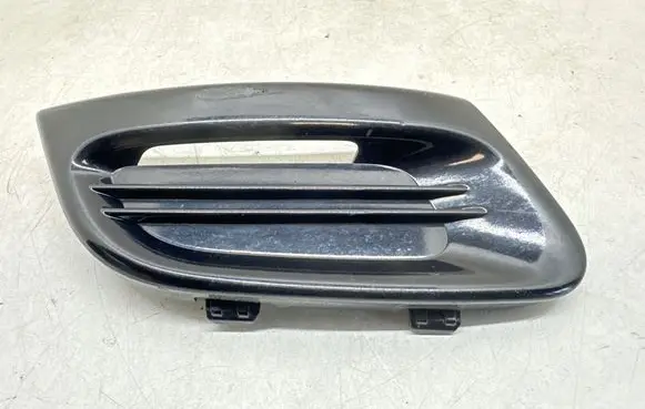 Renault Twingo II Front bumper lower grill 620746249R