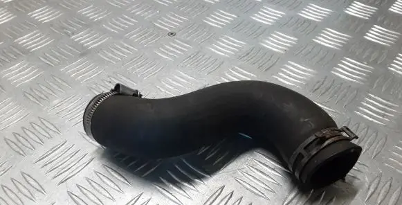 Mercedes-Benz Vito Viano W639 Engine coolant pipe/hose A6395017482